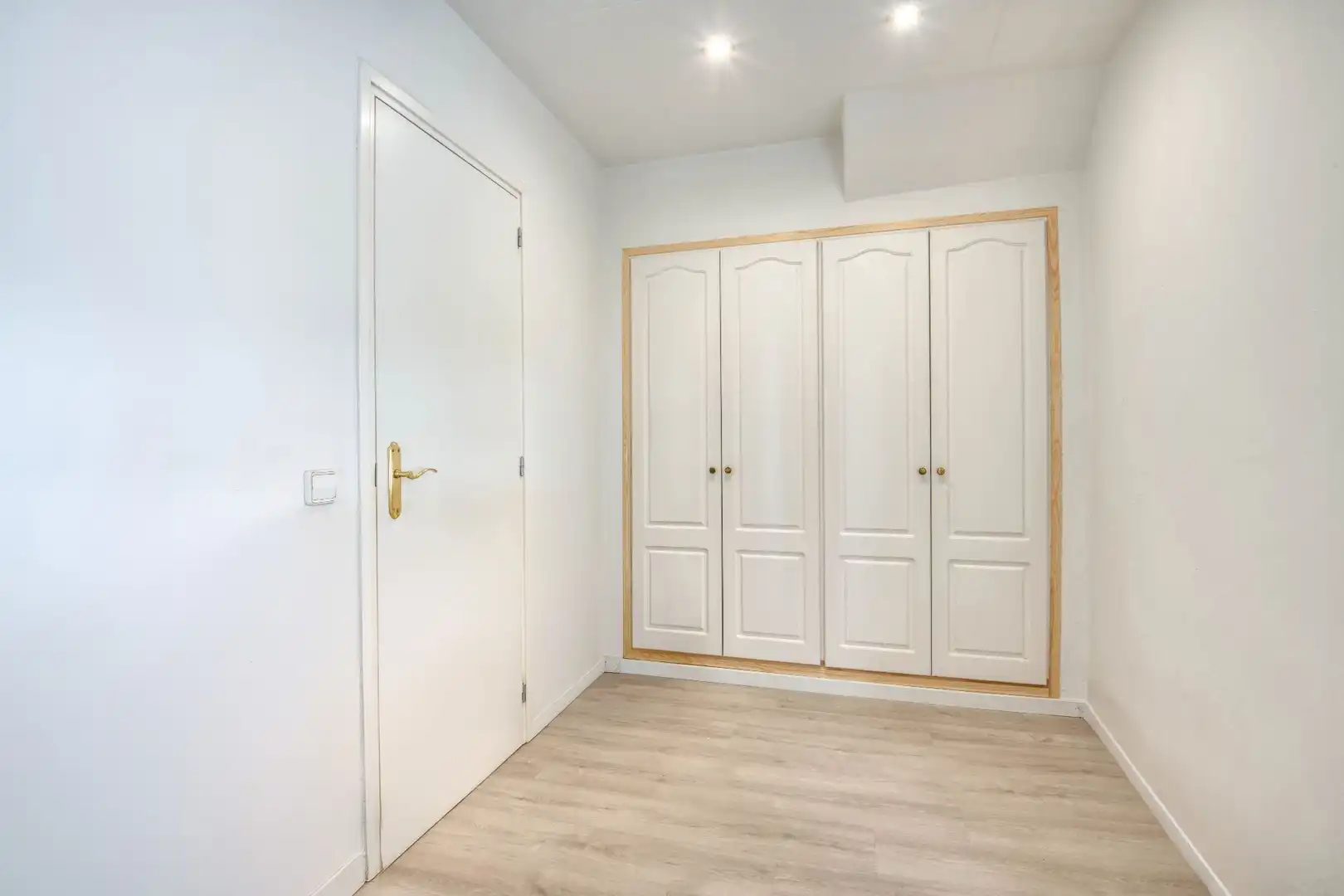 Schlafzimmer von Einfamilien-Reihenhaus zum Verkauf in Sant Feliu de Guíxols mit Klimaanlage, Heizung und Terrasse