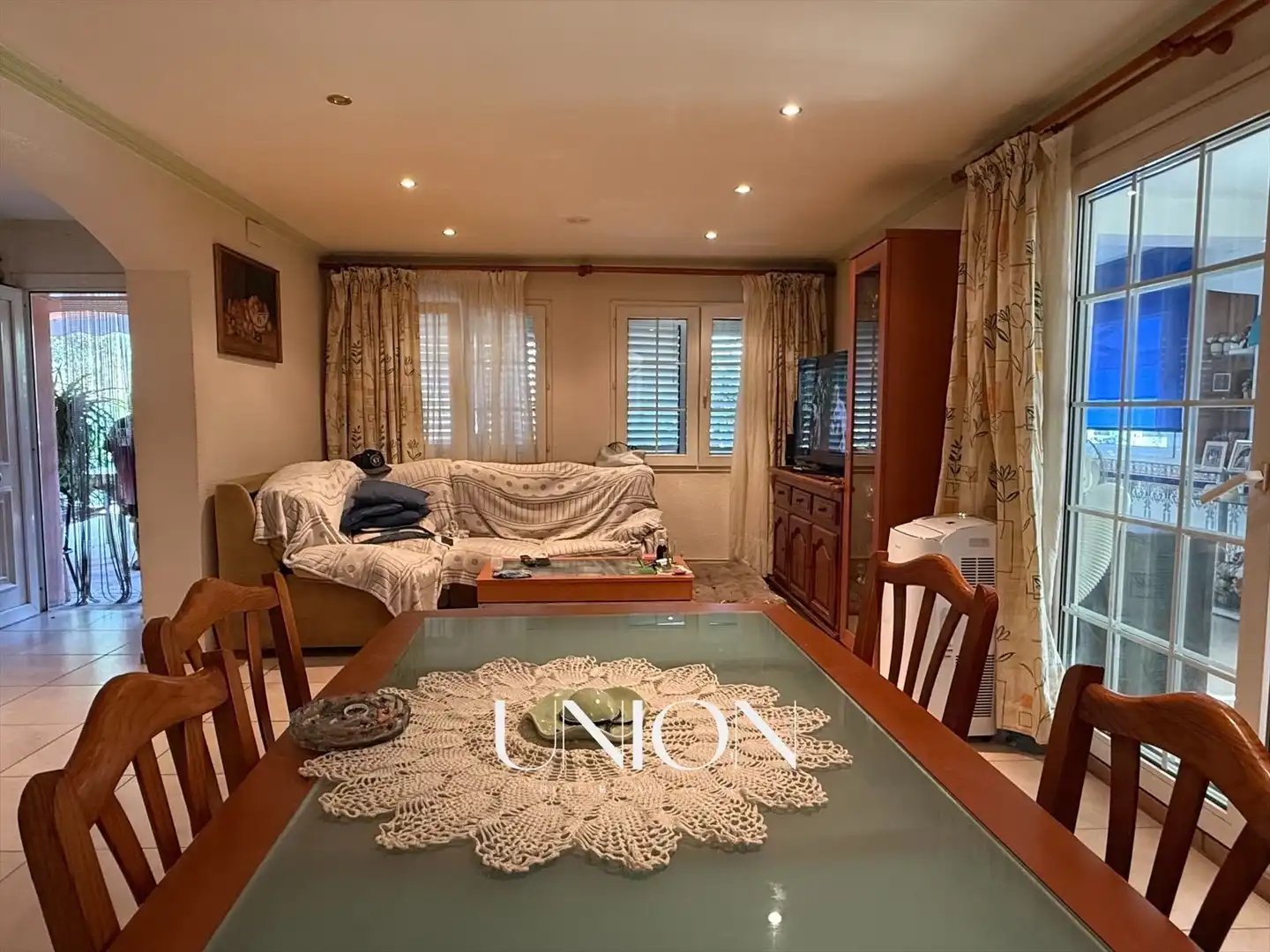 Sala d'estar de Casa o xalet en venda en Caldes de Malavella amb Aire condicionat, Calefacció i Jardí privat