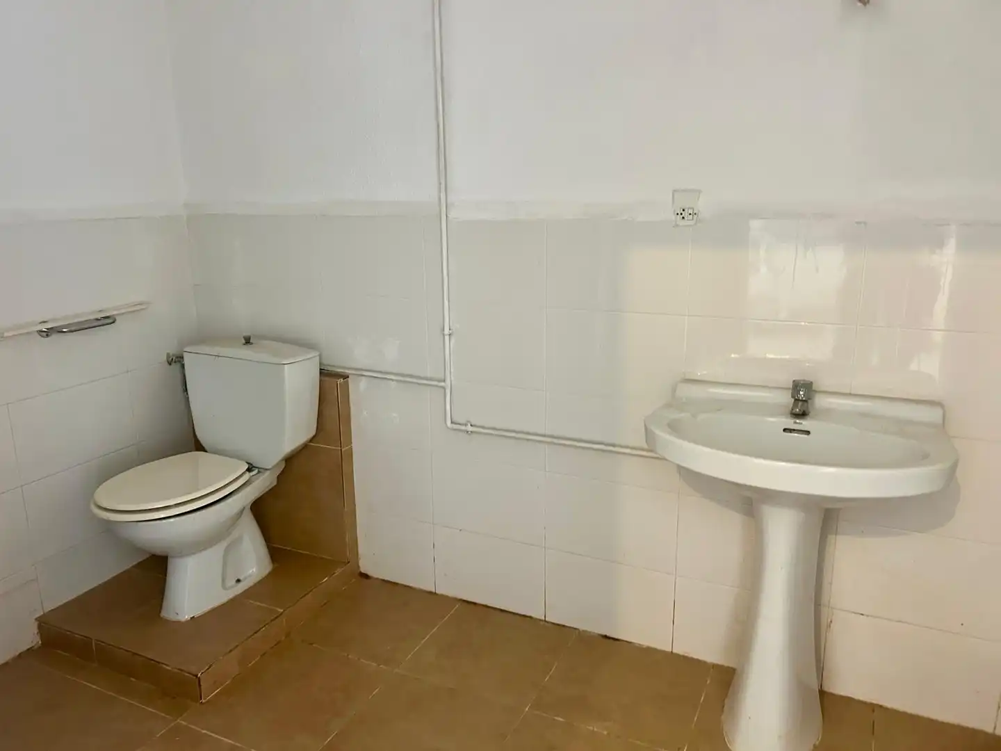 Business premises for sale in Avinguda Camí Nou 60, imagen 10