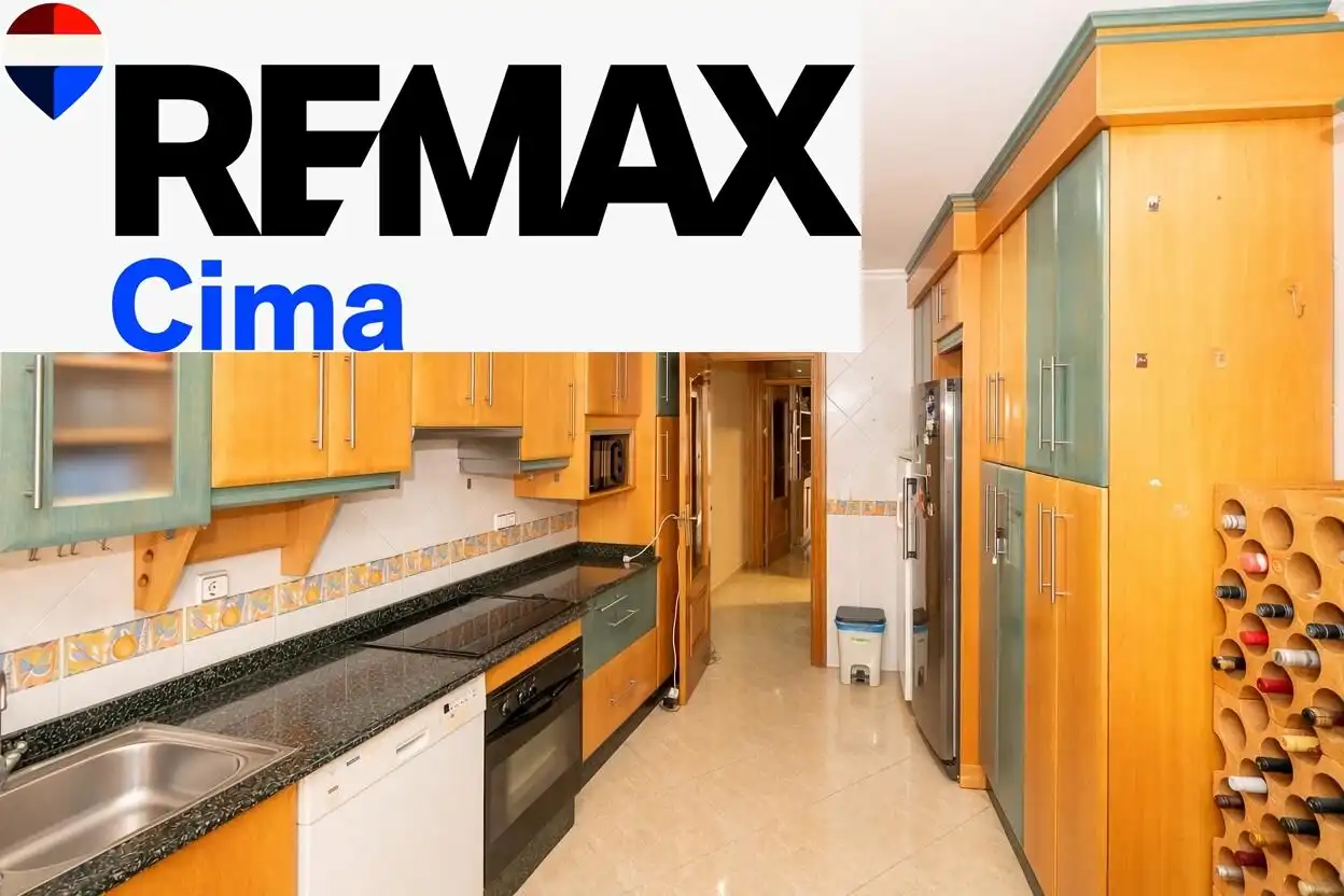 Cocina de Piso en venta en Baza, Granada
