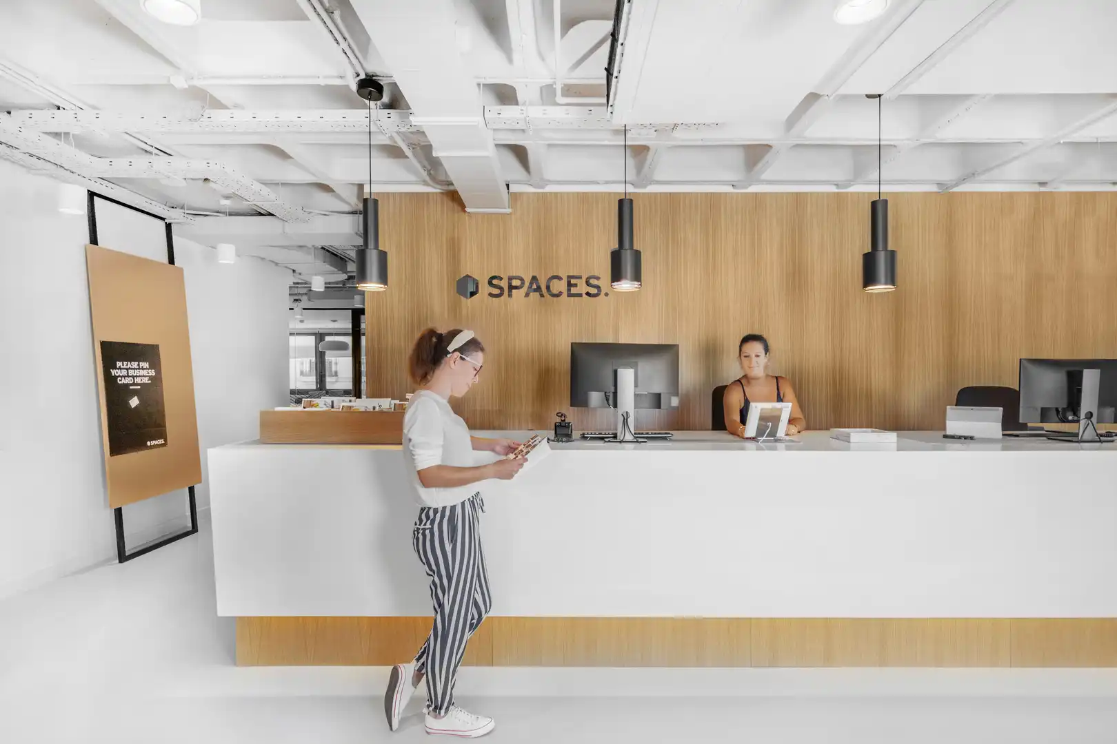 Büro zur Miete in Sevilla mit Klimaanlage, Heizung und Möbliert