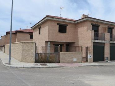 Maison à vendre à Mora