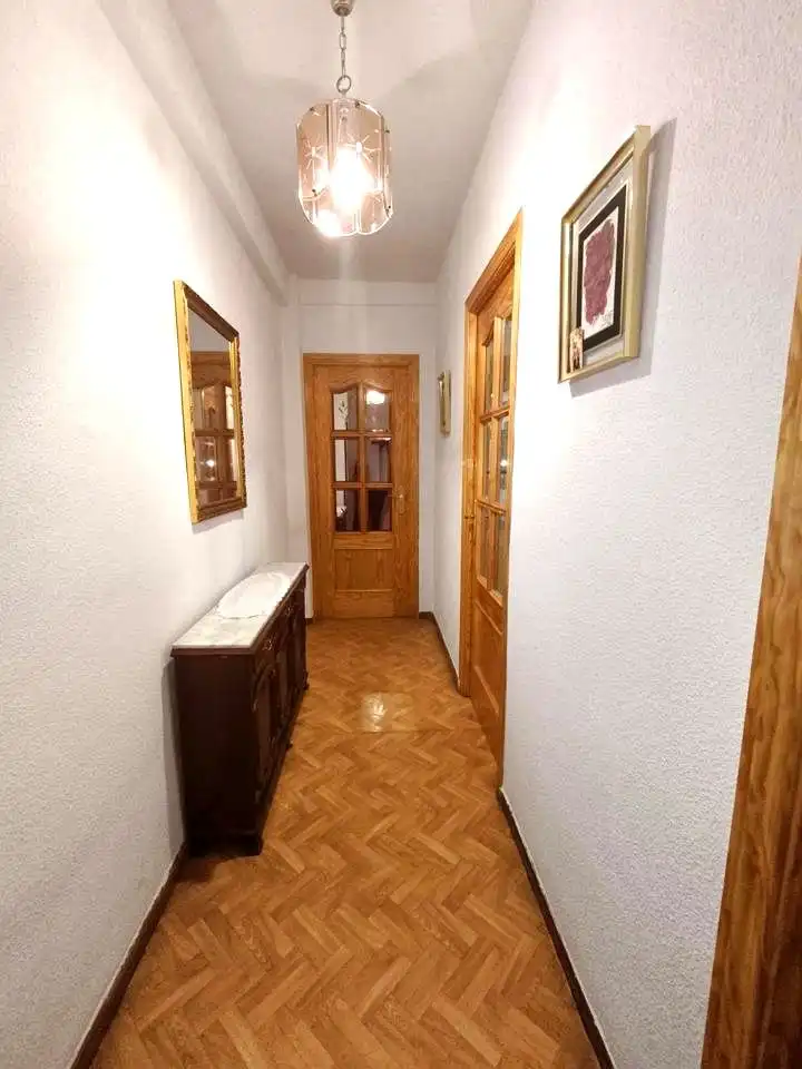 Piso en venta en Madrid con Calefacción, Parquet y Terraza
