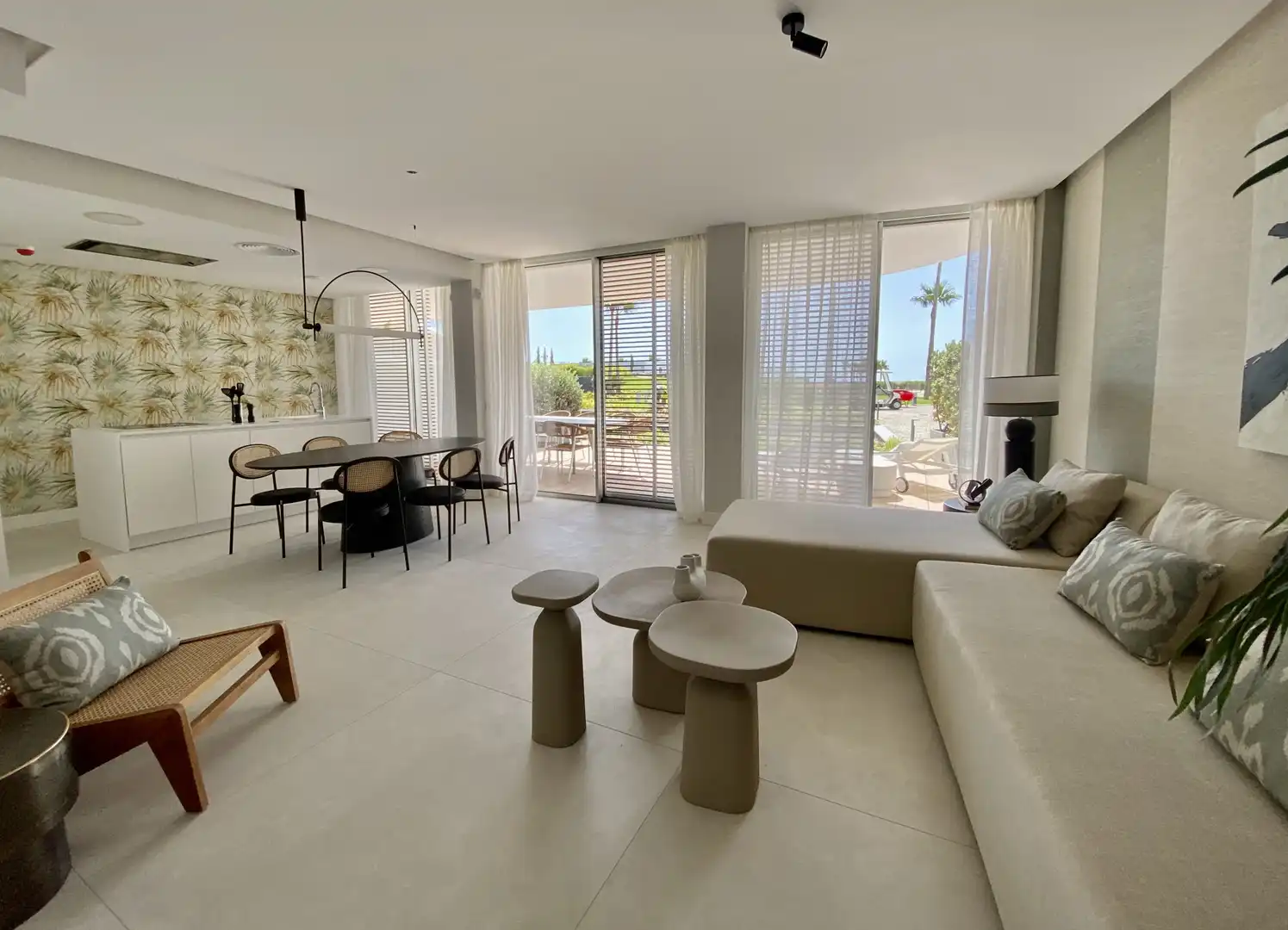 Sala de estar de Planta baja de alquiler en Estepona con Calefacción, Jardín privado y Terraza