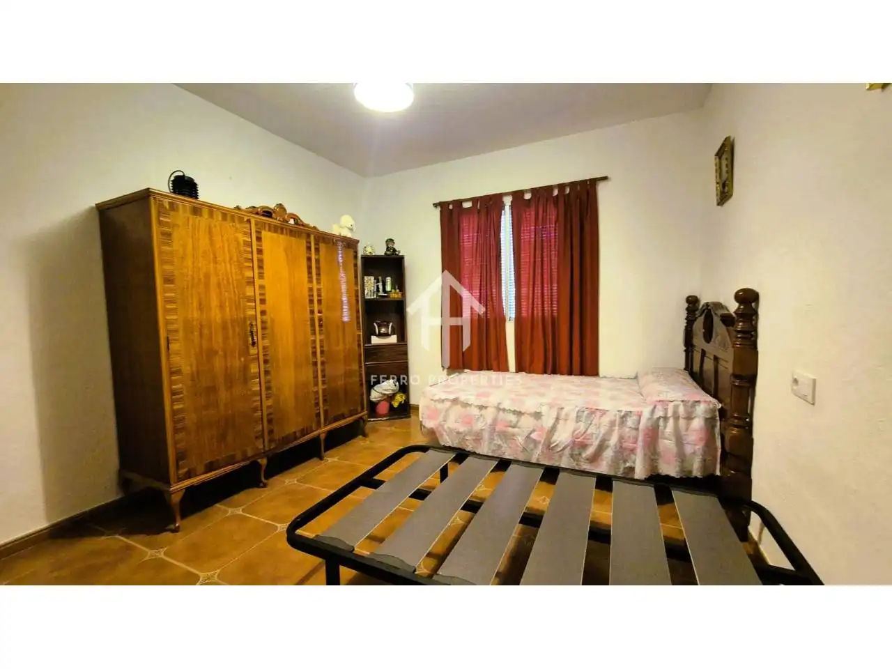Dormitori de Casa o xalet en venda en Algarinejo amb Jardí privat, Terrassa i Moblat