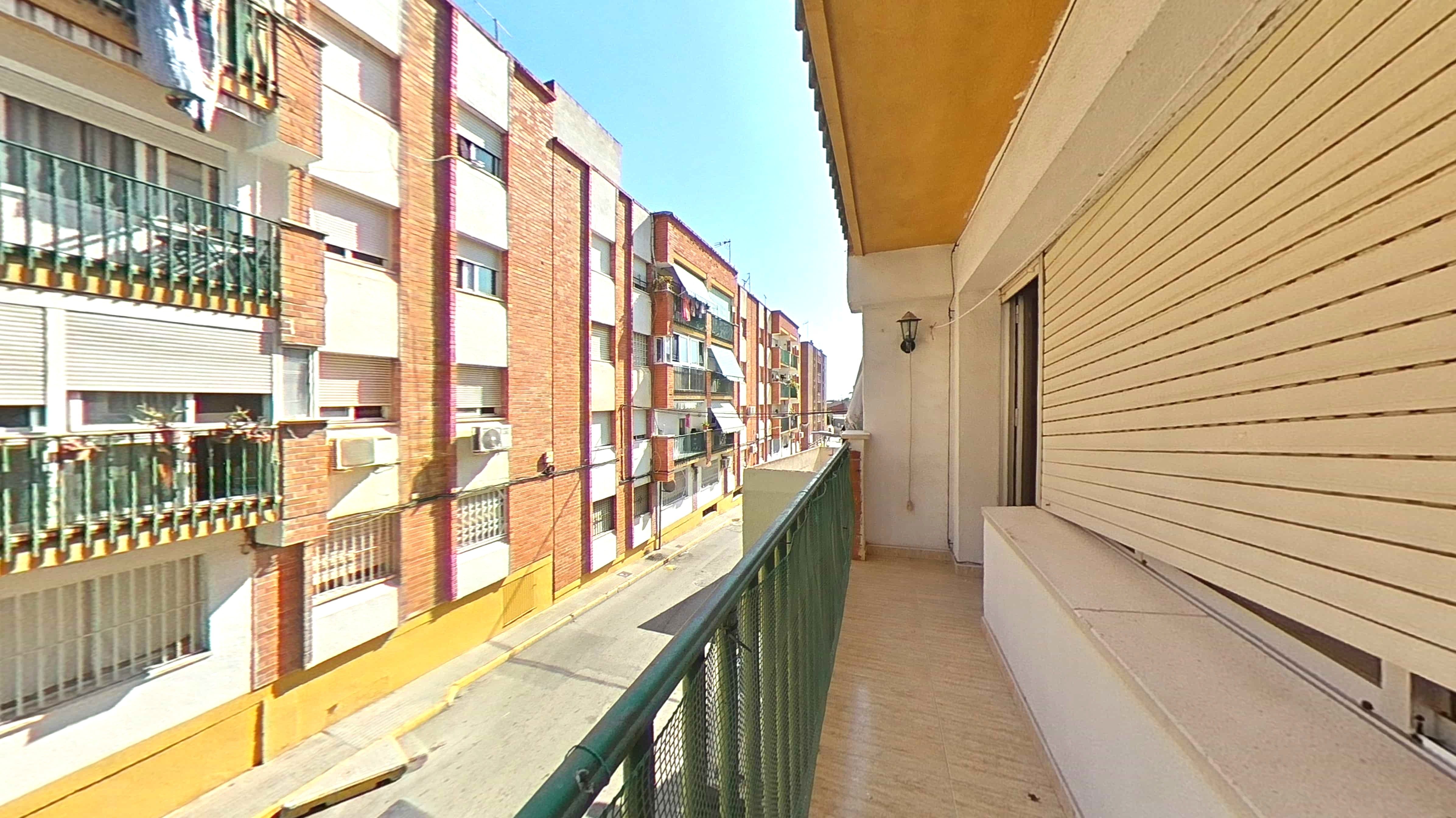 Vista exterior de Apartament en venda en Orihuela amb Balcó