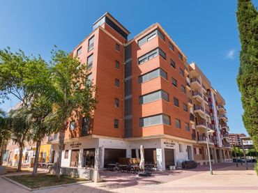 Appartamento con balcone in affitto a Norte