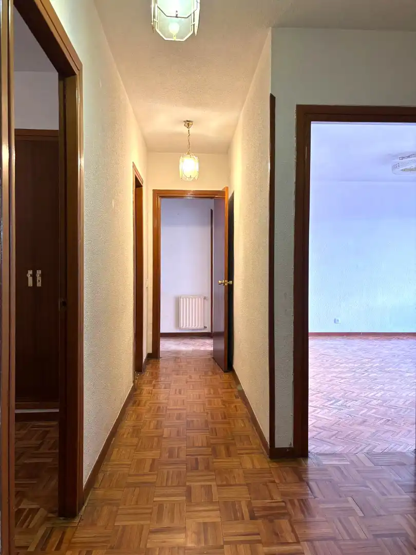 Piso en venta en Alcalá de Henares con Calefacción, Parquet y Terraza