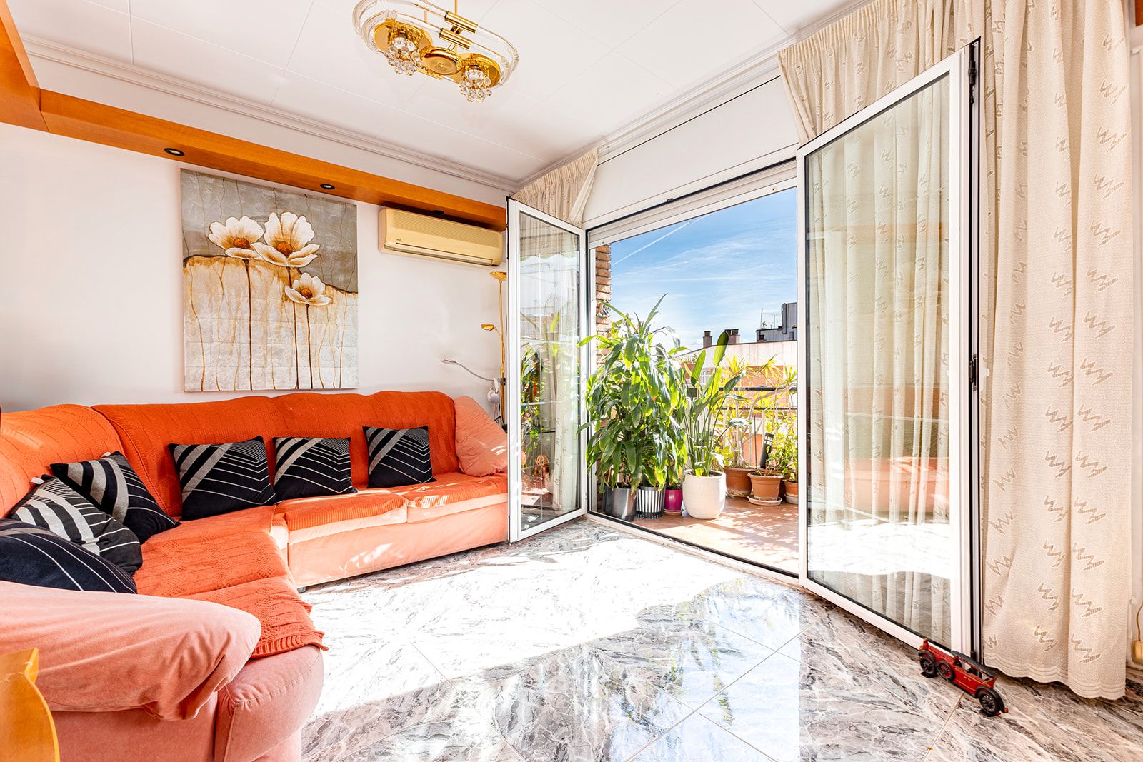 Dormitori de Pis en venda en  Barcelona Capital amb Aire condicionat, Calefacció i Forn