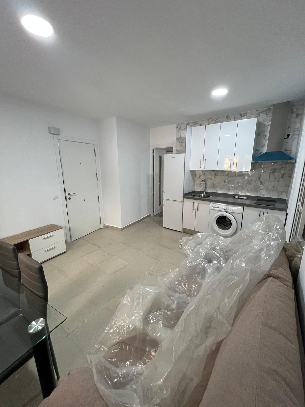 Apartament de lloguer a Calle Fuente Nueva, Centro - Sagrario