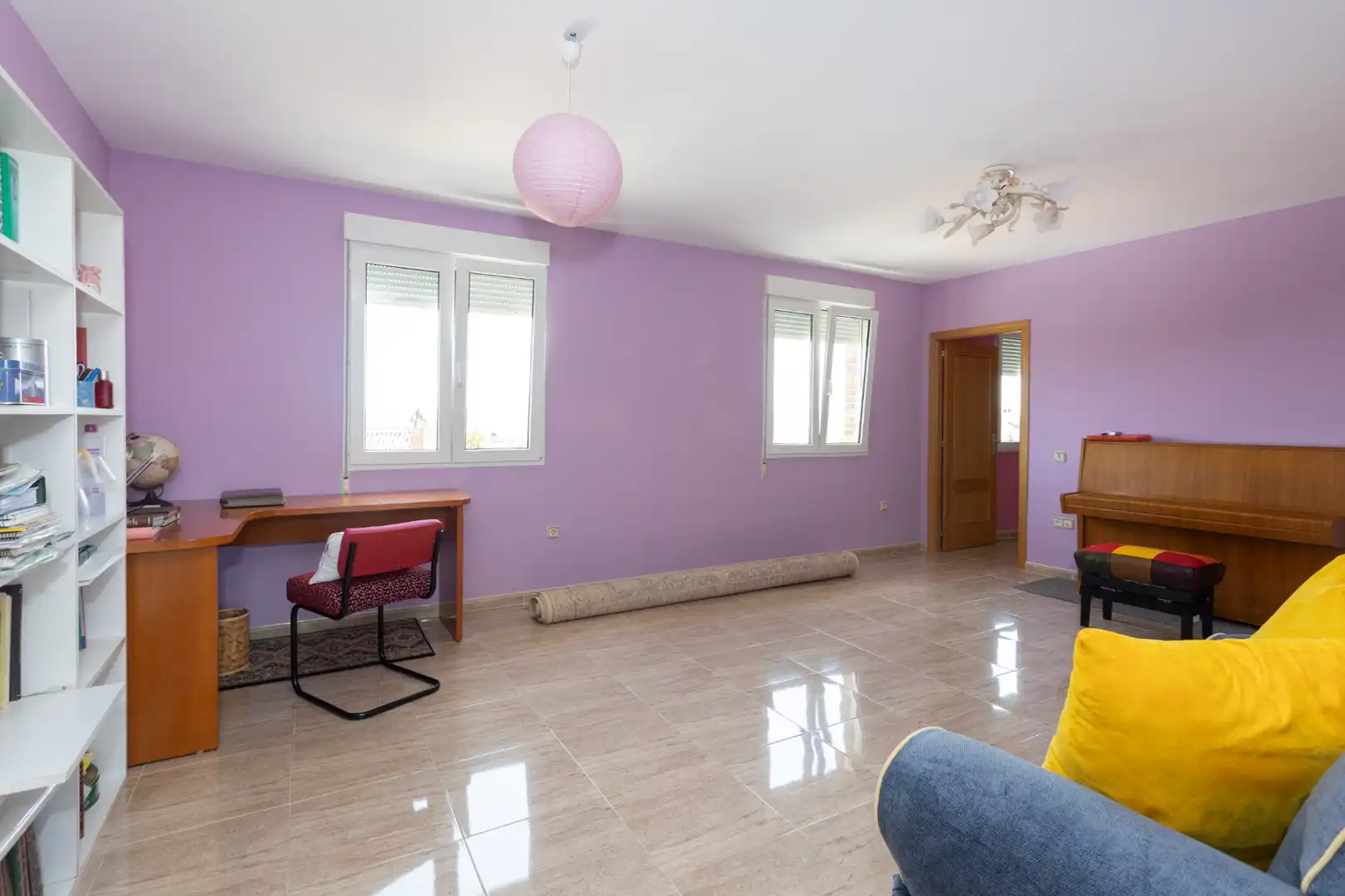 Sala d'estar de Casa o xalet en venda en Villanueva del Pardillo amb Calefacció, Jardí privat i Piscina
