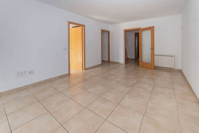 Piso en Venta en C/ Gaudí en Tordera pueblo