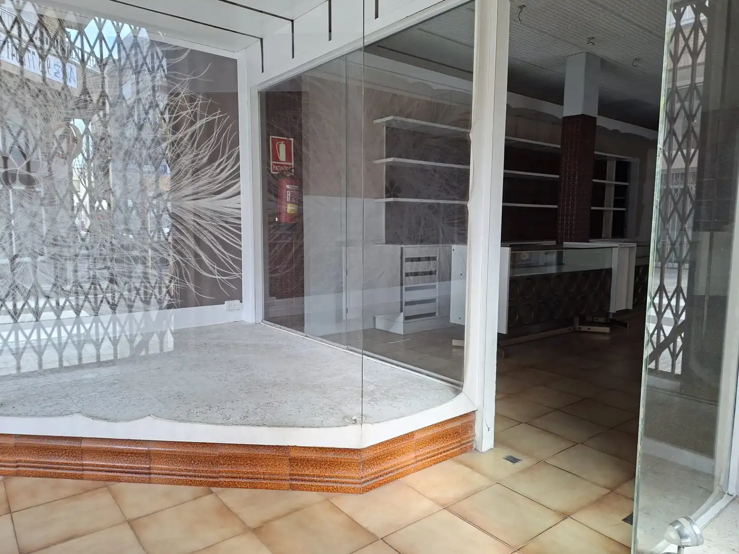 Commercial properties for sale in Cornellà de Llobregat