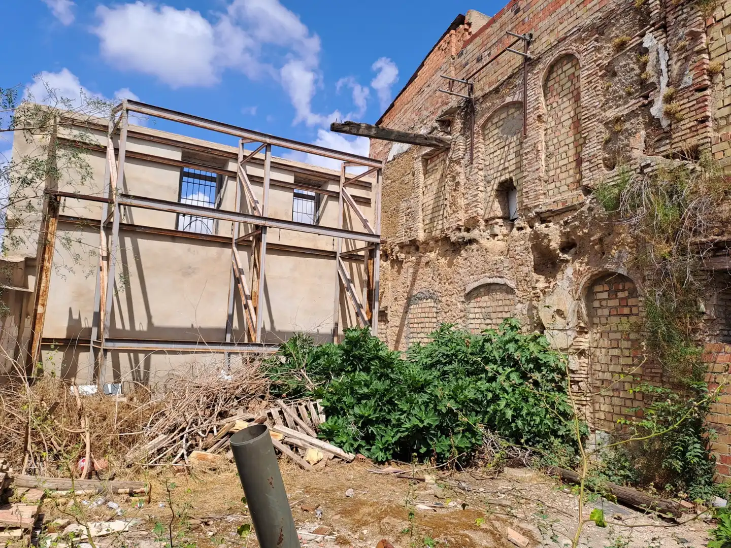 Casa adosada en venda a JUAN TAMARIZ, Carmona