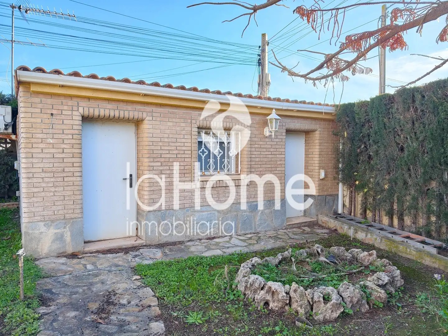 Vista exterior de Casa o chalet en venta en Llíria con Aire acondicionado, Jardín privado y Terraza