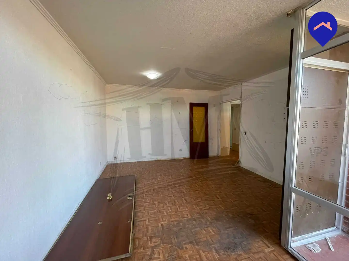 Piso en venta en Madrid con Calefacción, Terraza y Alarma