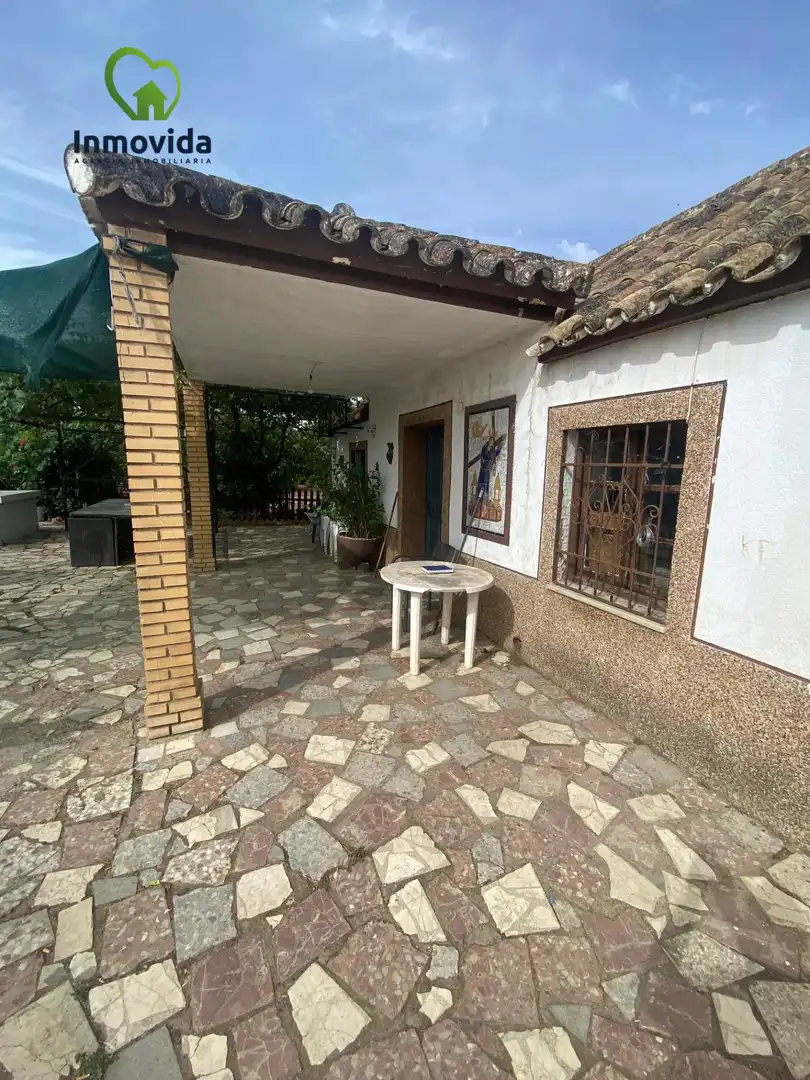 Houses for sale in La Carlota