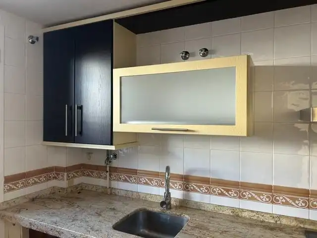 Cuina de Casa adosada en venda en Córdoba amb Aire condicionat, Terrassa i Traster