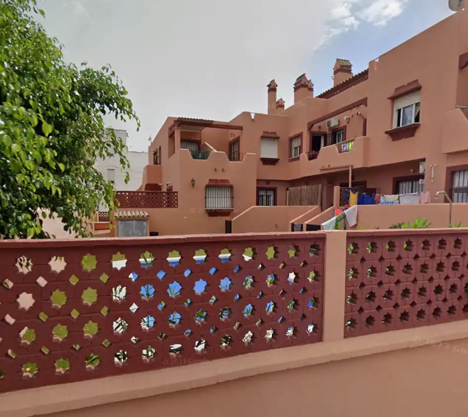 Exterior view of Duplexes for sale in Algeciras  with Terrace and Community pool