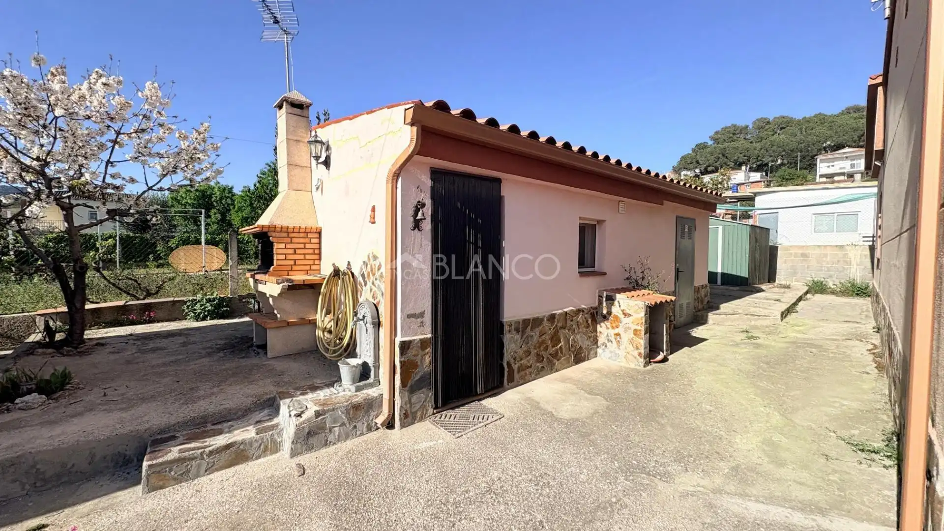 Exterior view of Houses for sale in Piera, Barcelona