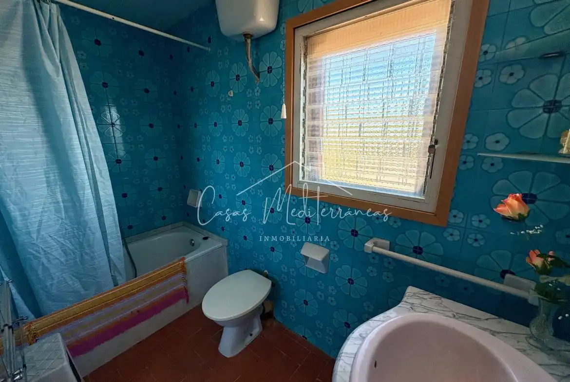 Baño de Finca rústica en venta en Mont-roig del Camp con Jardín privado, Terraza y Piscina