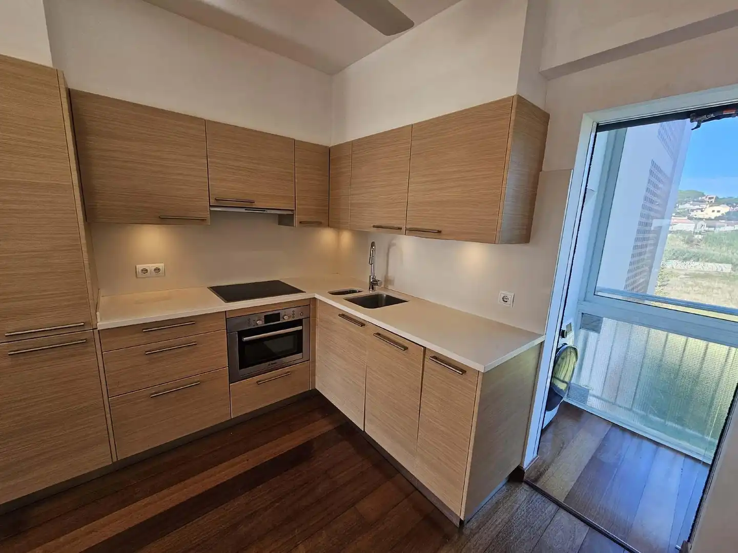 Cuina de Apartament en venda en Sant Feliu de Guíxols amb Calefacció, Parquet i Terrassa