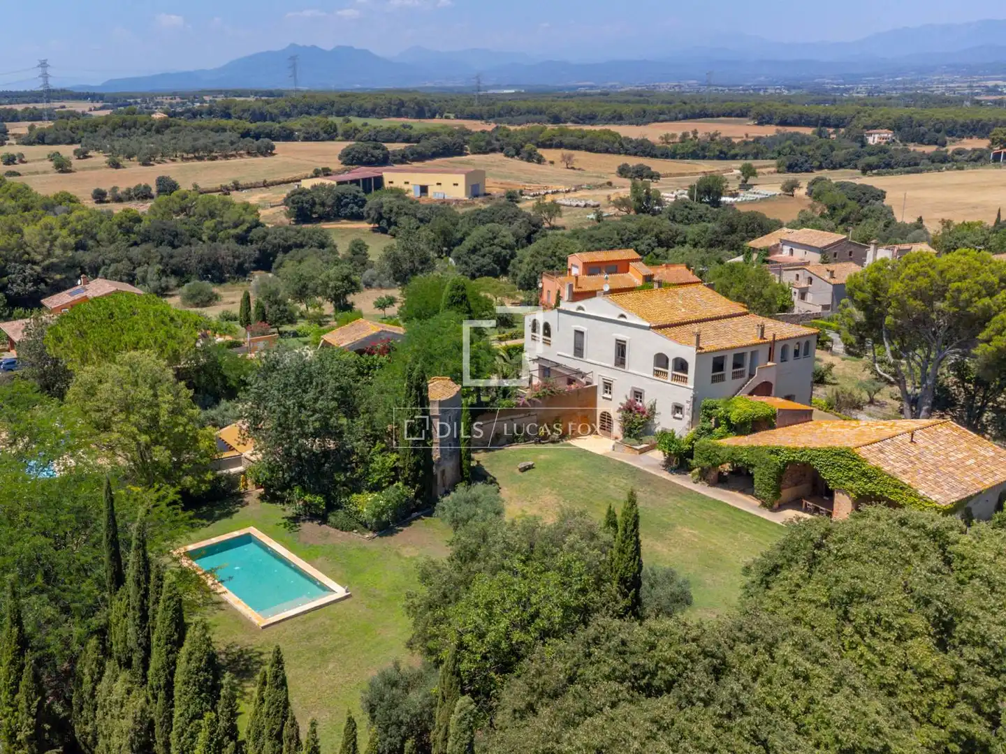Finca rústica en venta en Garrigàs con Aire acondicionado, Calefacción y Jardín privado