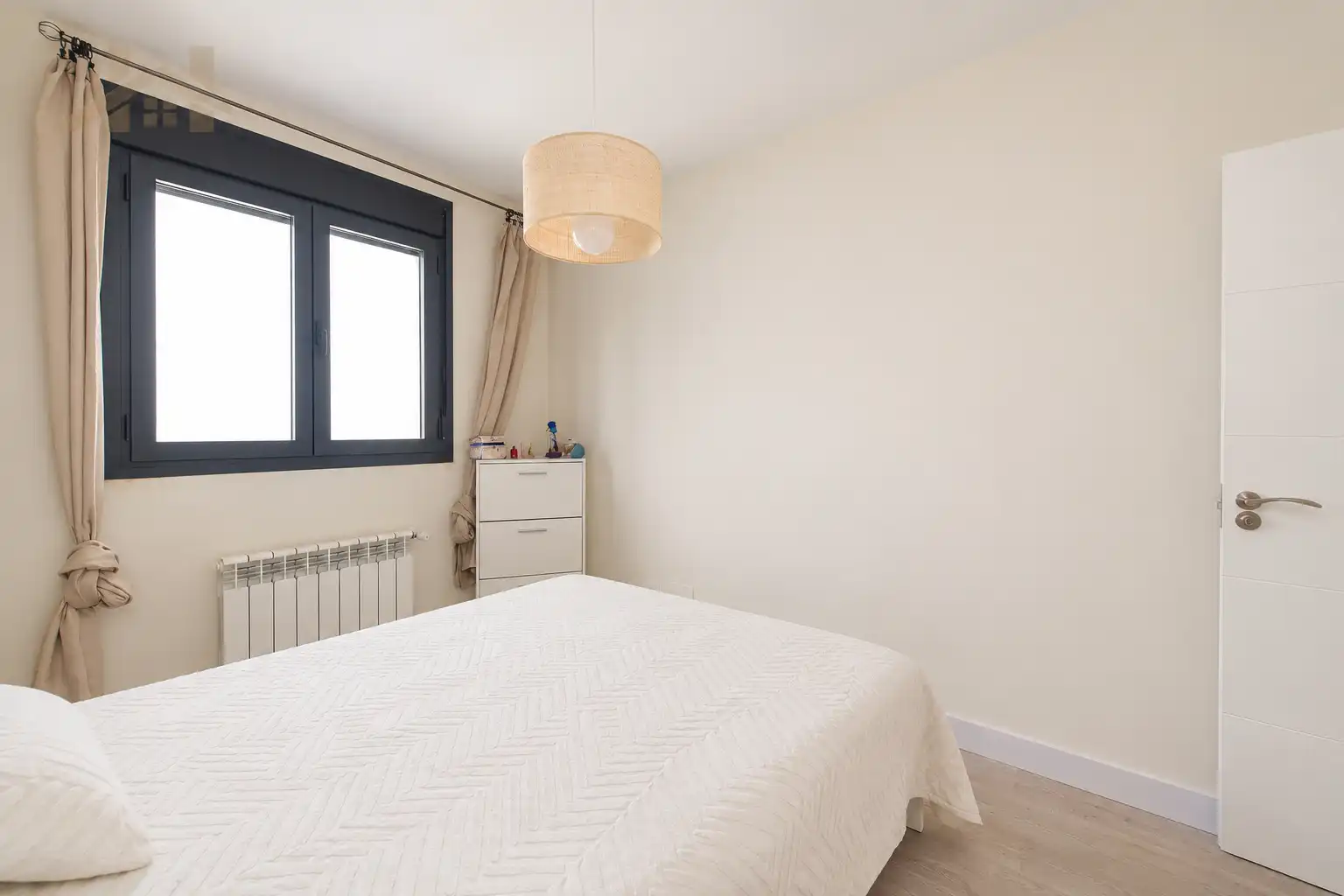 Schlafzimmer von Wohnung zum Verkauf in Arganda del Rey mit Klimaanlage, Heizung und Terrasse