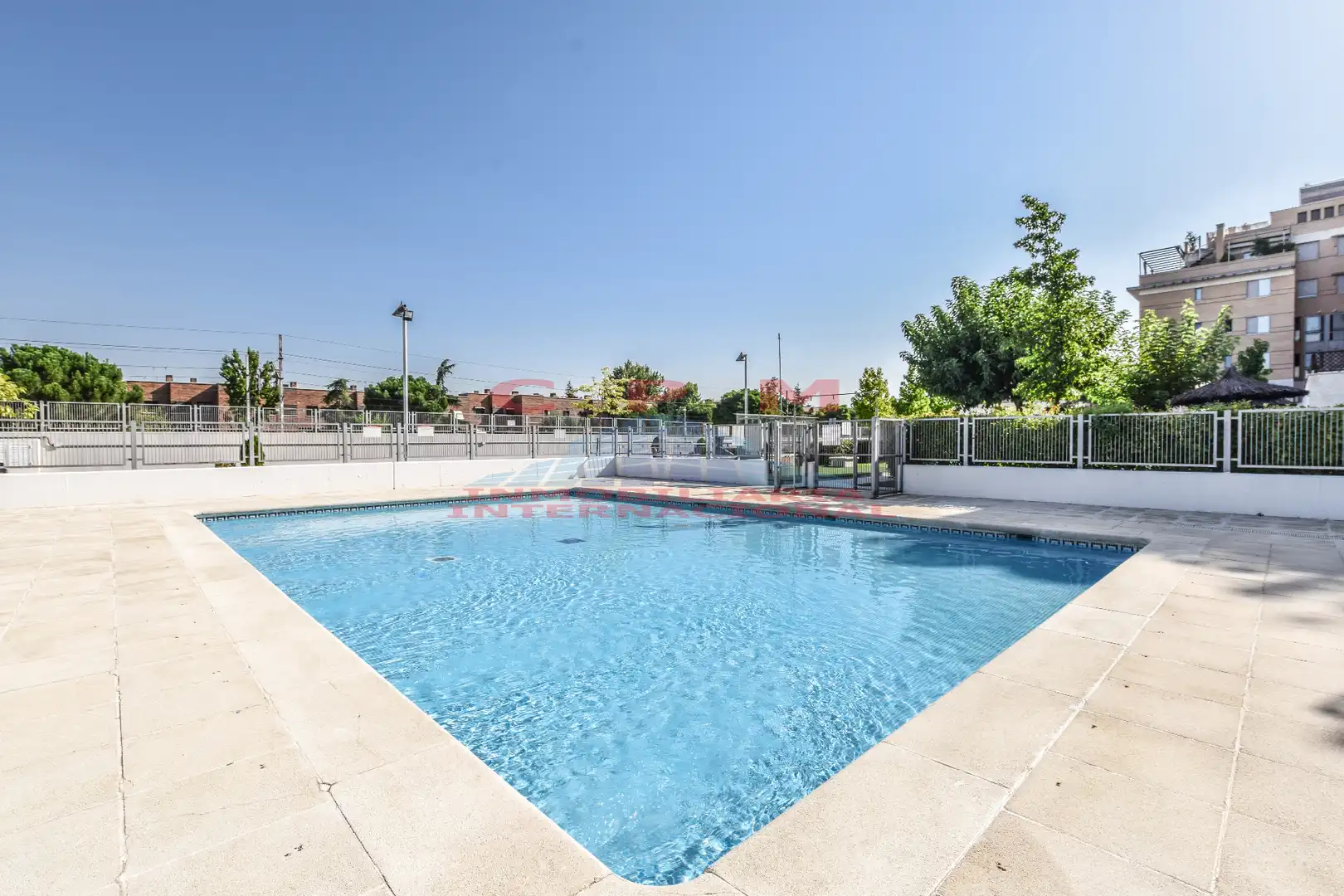 Swimming pool of Flat for rent in Madrid  with Air Conditioner, Heating and Parquet flooring