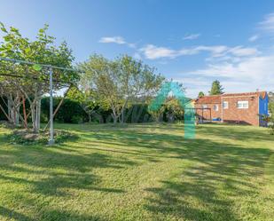 Jardí de Casa o xalet en venda en Castrillón amb Calefacció, Jardí privat i Parquet