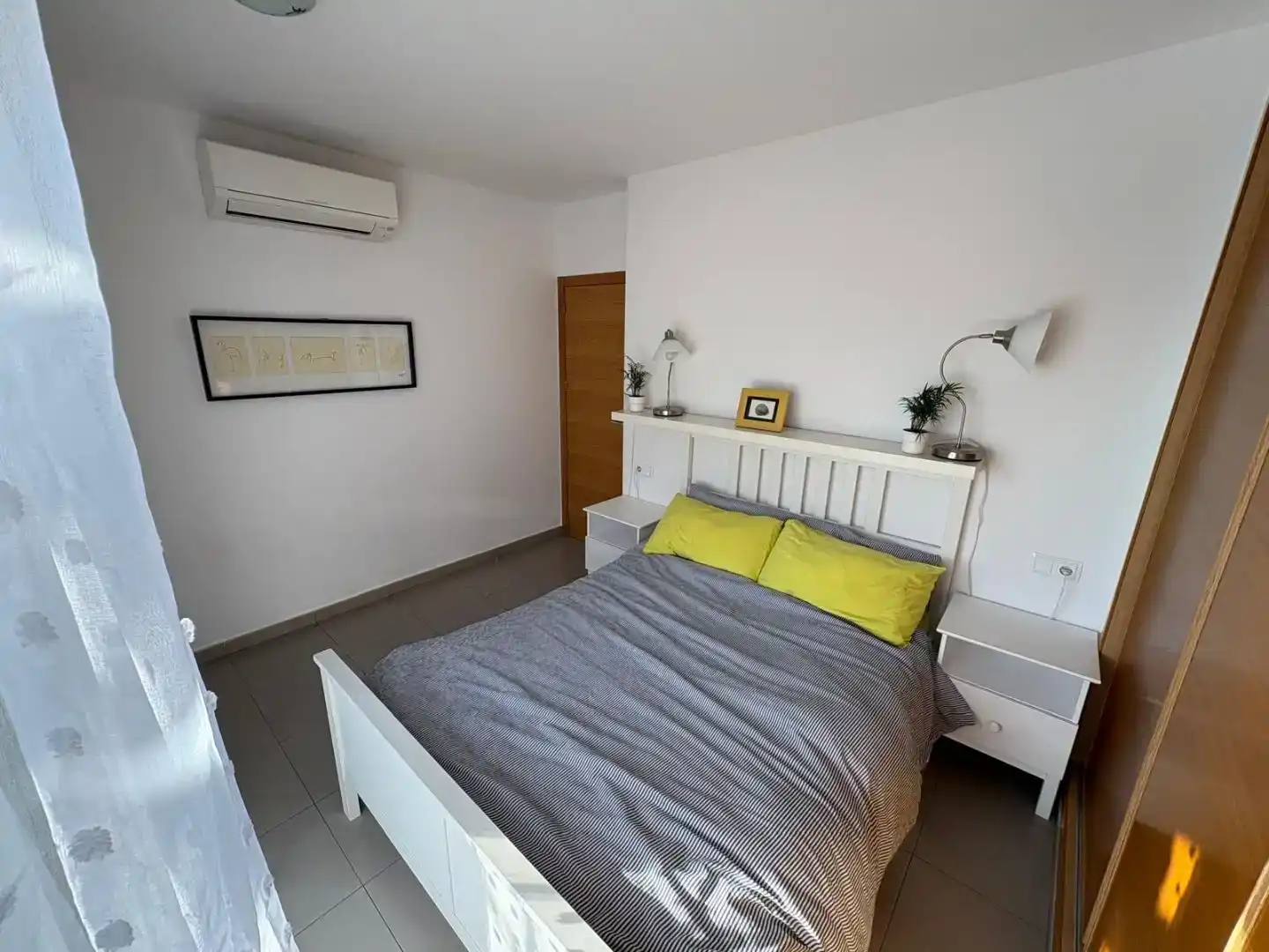 Dormitori de Apartament de lloguer en Torre-Pacheco amb Aire condicionat, Jardí privat i Moblat