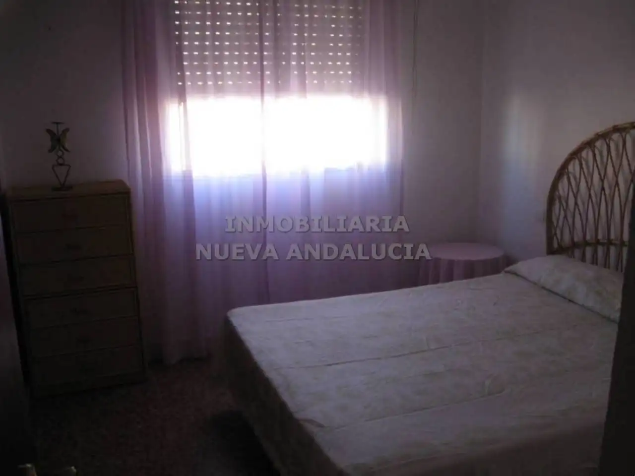 Habitación de Piso de alquiler en Almería con Terraza, Amueblado y Piscina comunitaria