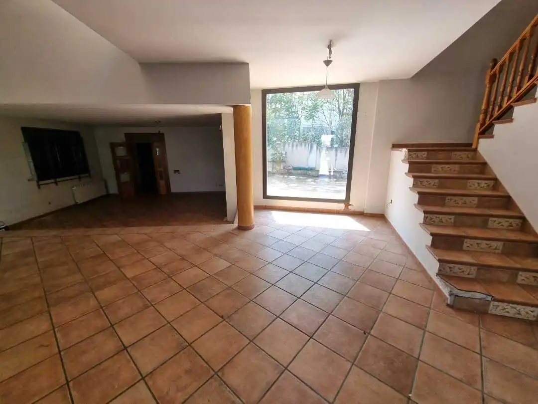 Houses for sale in Terrassa  with Heating, Storage room and Community pool