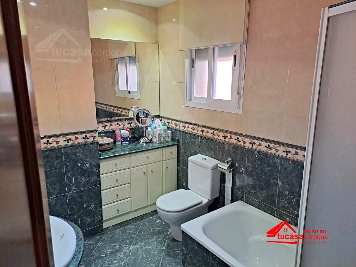 Bathroom of Country homes for sale in Córdoba  with Storage room and Swimming Pool