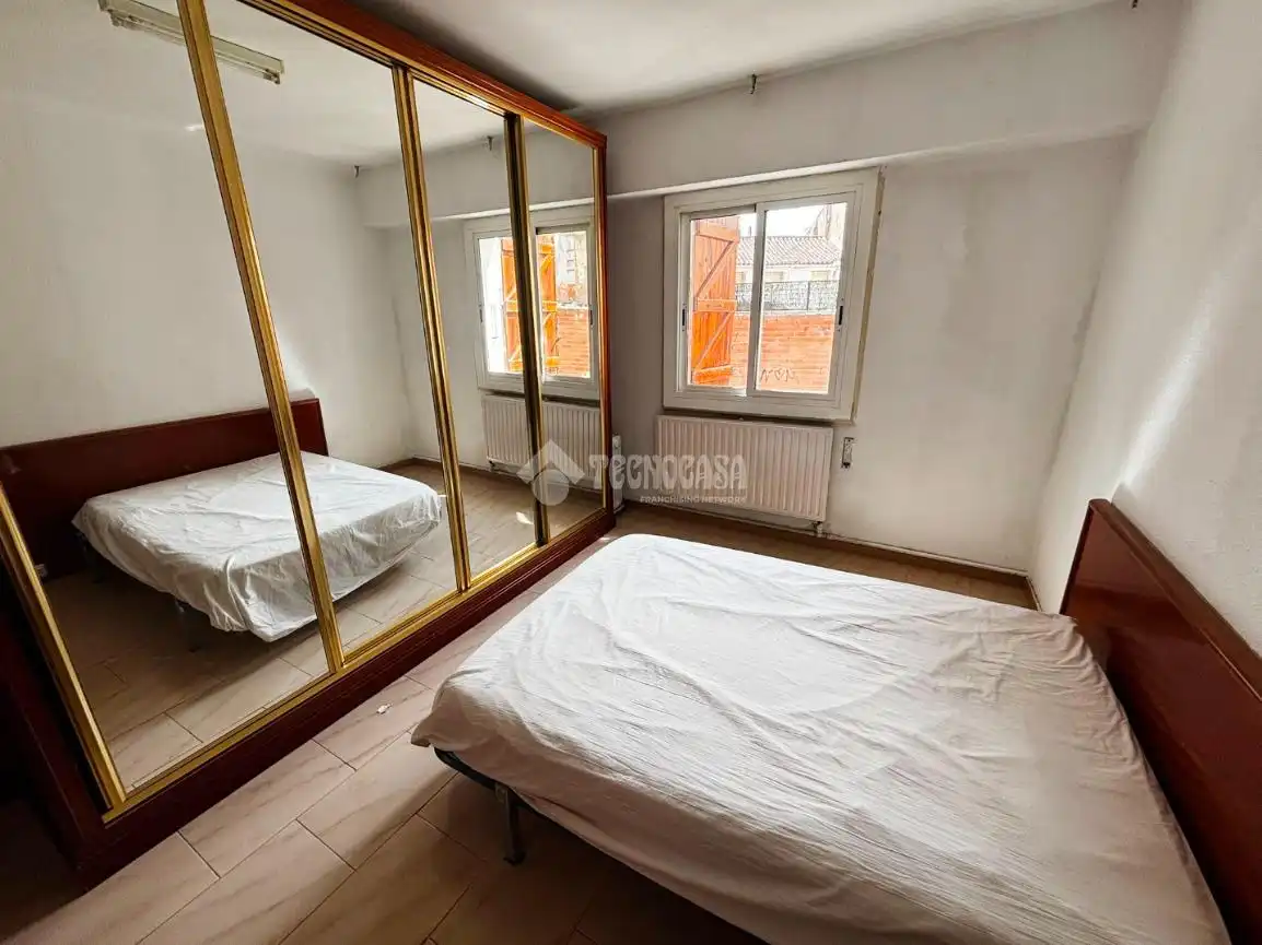 Habitación de Piso en venta en Alagón con Balcón