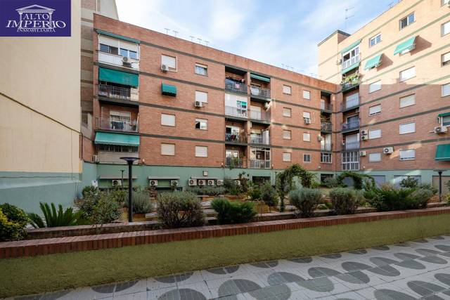 Piso en Venta en Calle Doctor Sánchez Mariscal en Plaza de Toros