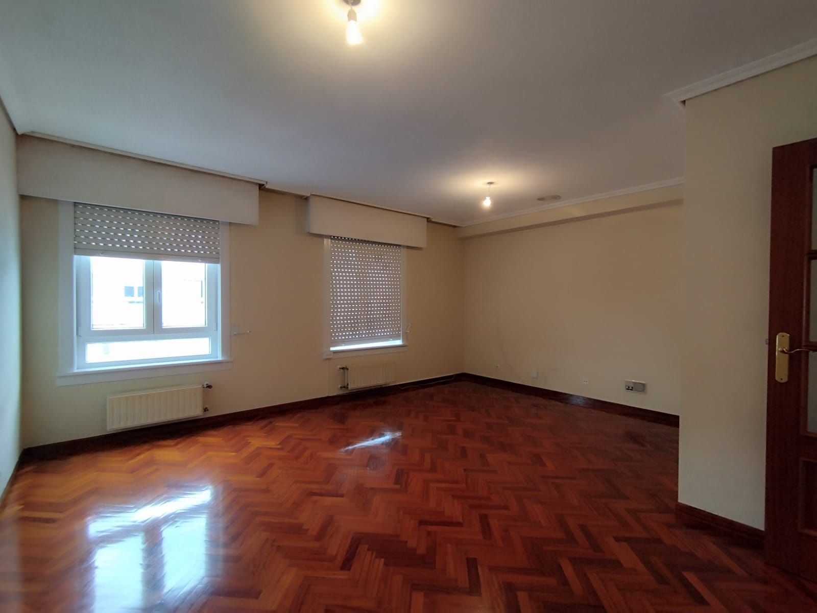 Duplex to rent in A Coruña Capital   with Heating, Parquet flooring and Storage room