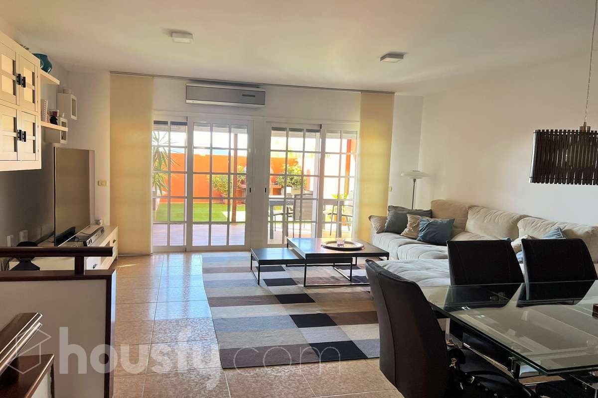 Sala d'estar de Casa o xalet de lloguer en Candelaria amb Aire condicionat, Jardí privat i Terrassa