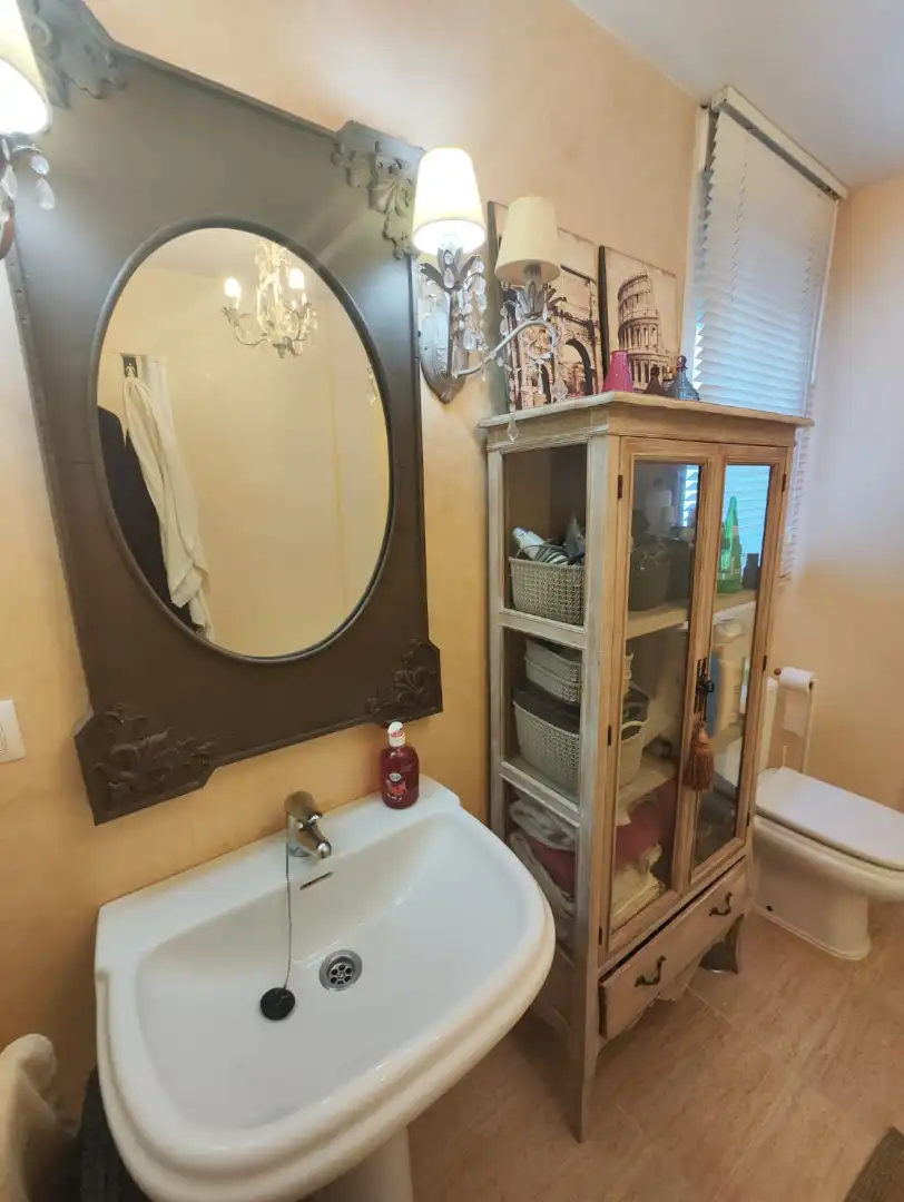 Baño de Piso en venta en Lucena con Trastero y Balcón
