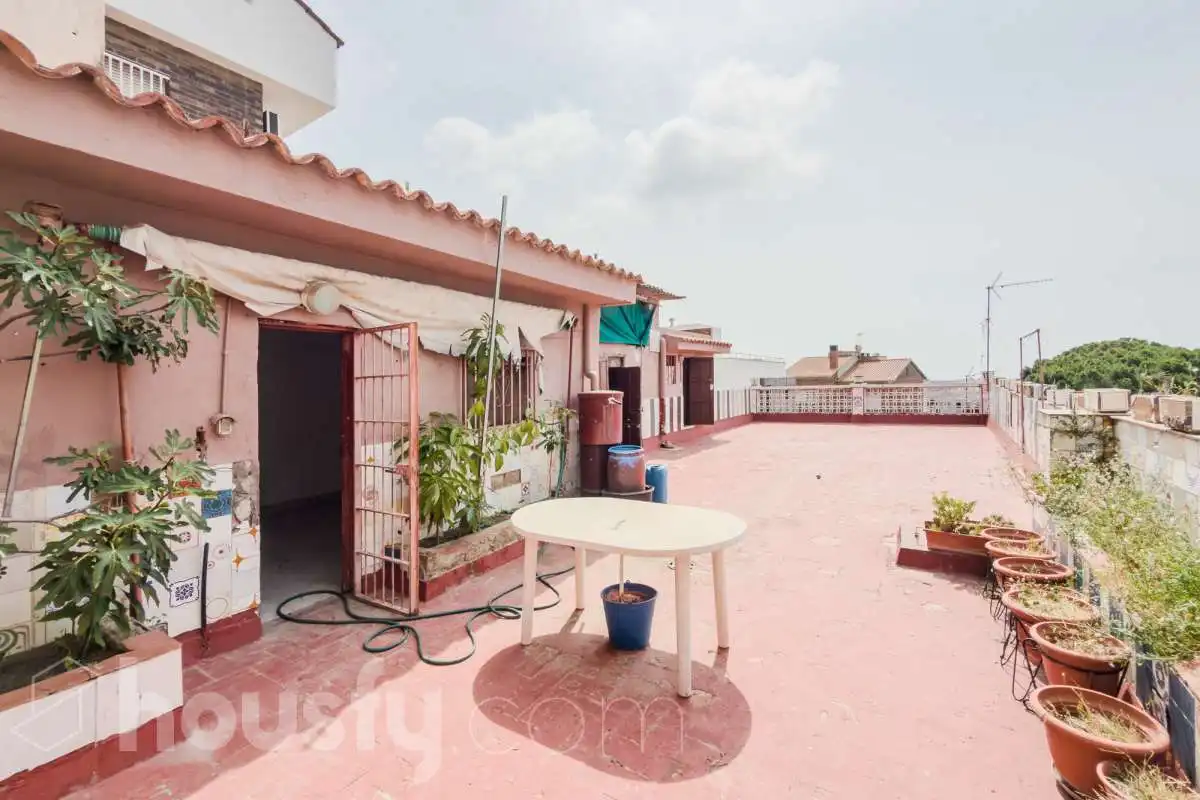 Terrace of Houses for sale in Santa Coloma de Gramenet  with Heating, Private garden and Terrace