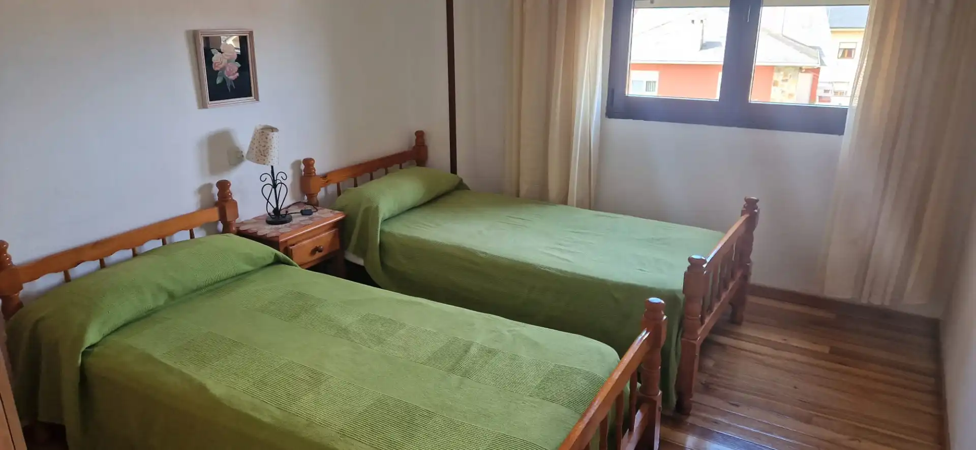 Habitación de Piso de alquiler en Tapia de Casariego con Amueblado, Horno y Lavadora