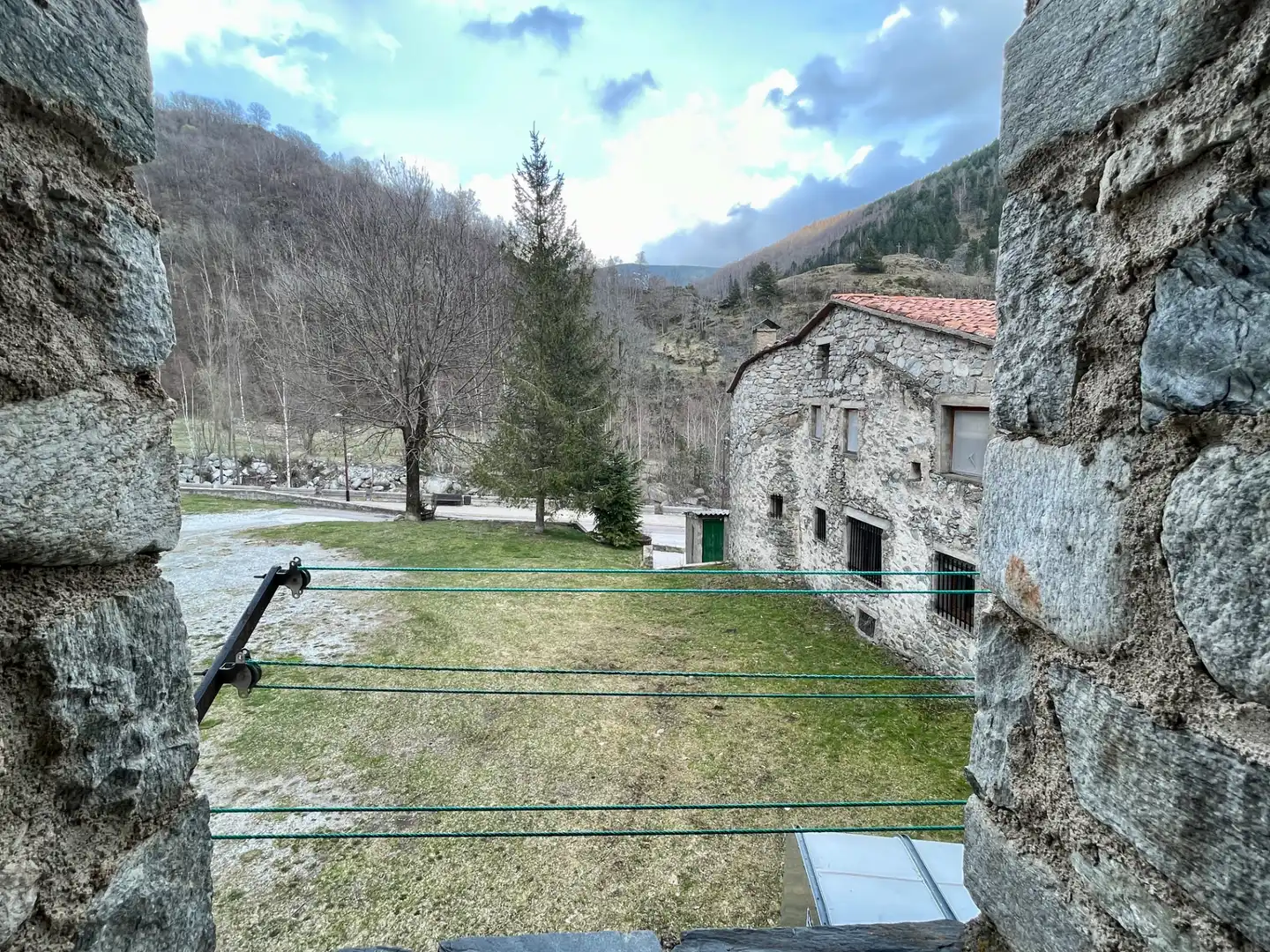 Vista exterior de Finca rústica en venta en Setcases con Calefacción, Amueblado y Horno