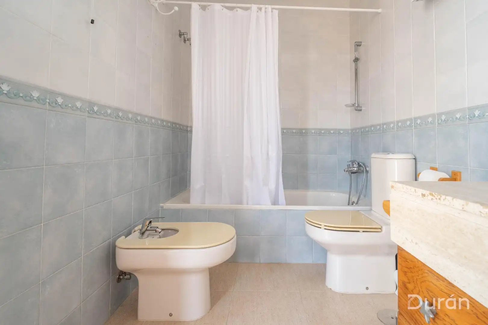 Bathroom of Detached homes for sale in Roquetas de Mar  with Air Conditioner, Heating and Terrace