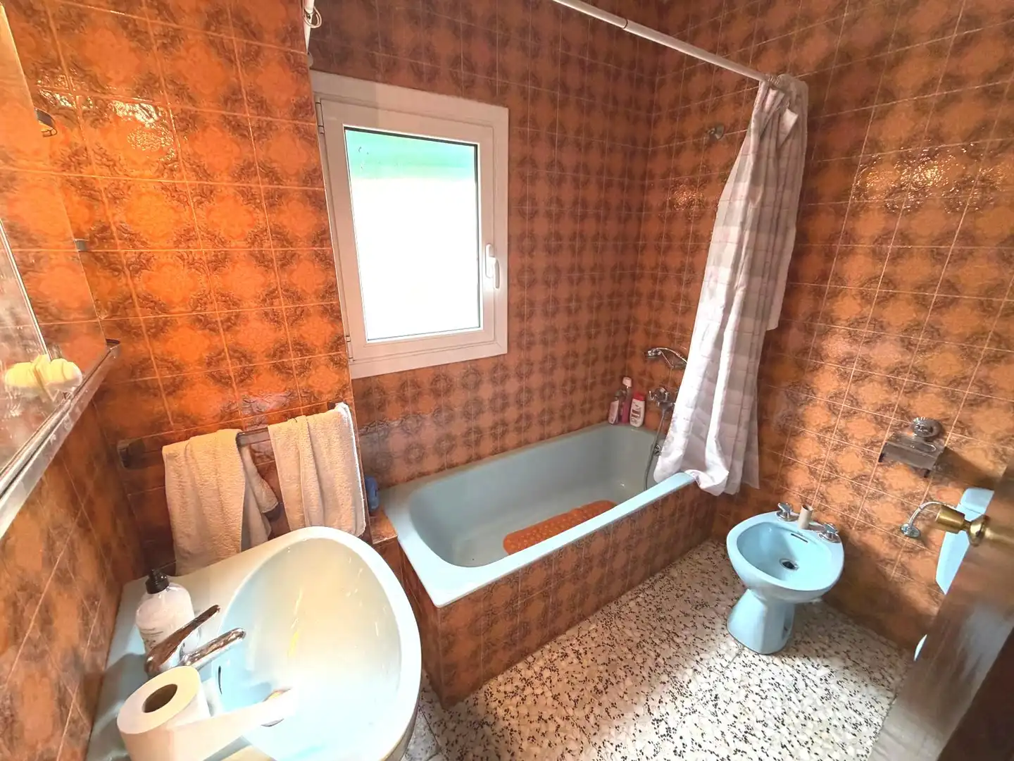 Bany de Casa o xalet en venda en Tamarite de Litera amb Calefacció, Jardí privat i Terrassa