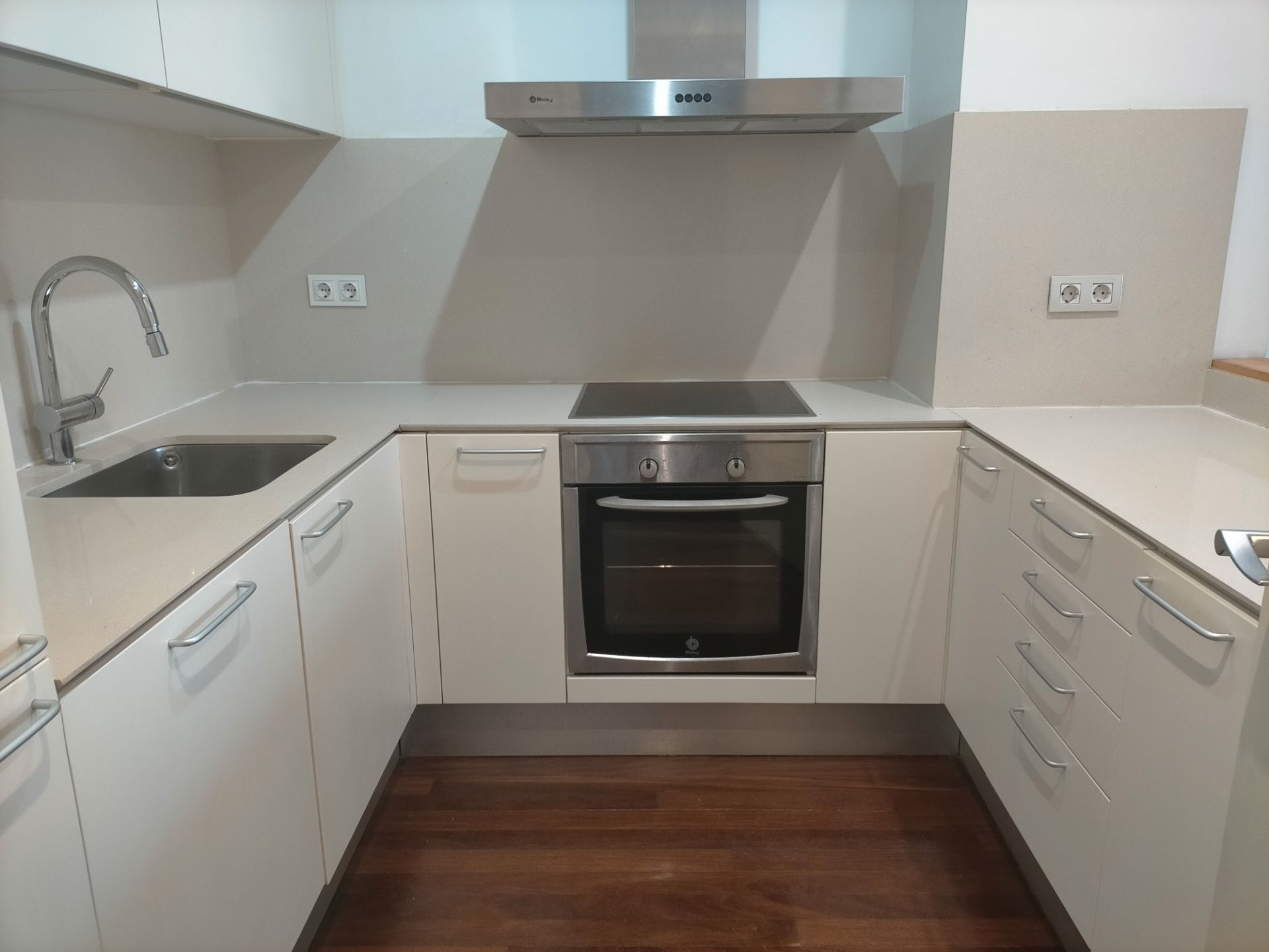 Cuina de Pis de lloguer en Sabadell amb Aire condicionat, Calefacció i Parquet
