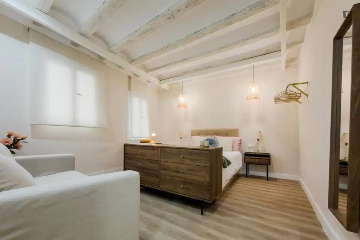 Schlafzimmer von Wohnungen zur Miete in Barcelona mit Klimaanlage, Heizung und Möbliert