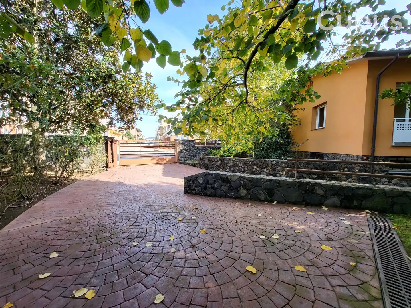 Garden of Houses for sale in Les Preses  with Air Conditioner, Heating and Terrace