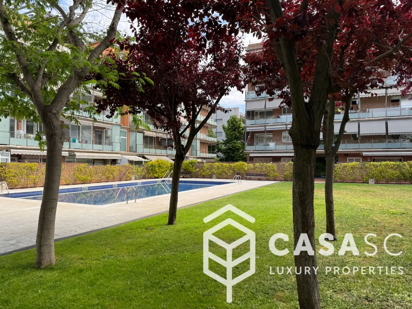 Exterior view of Attic for sale in Sant Cugat del Vallès  with Air Conditioner, Heating and Parquet flooring