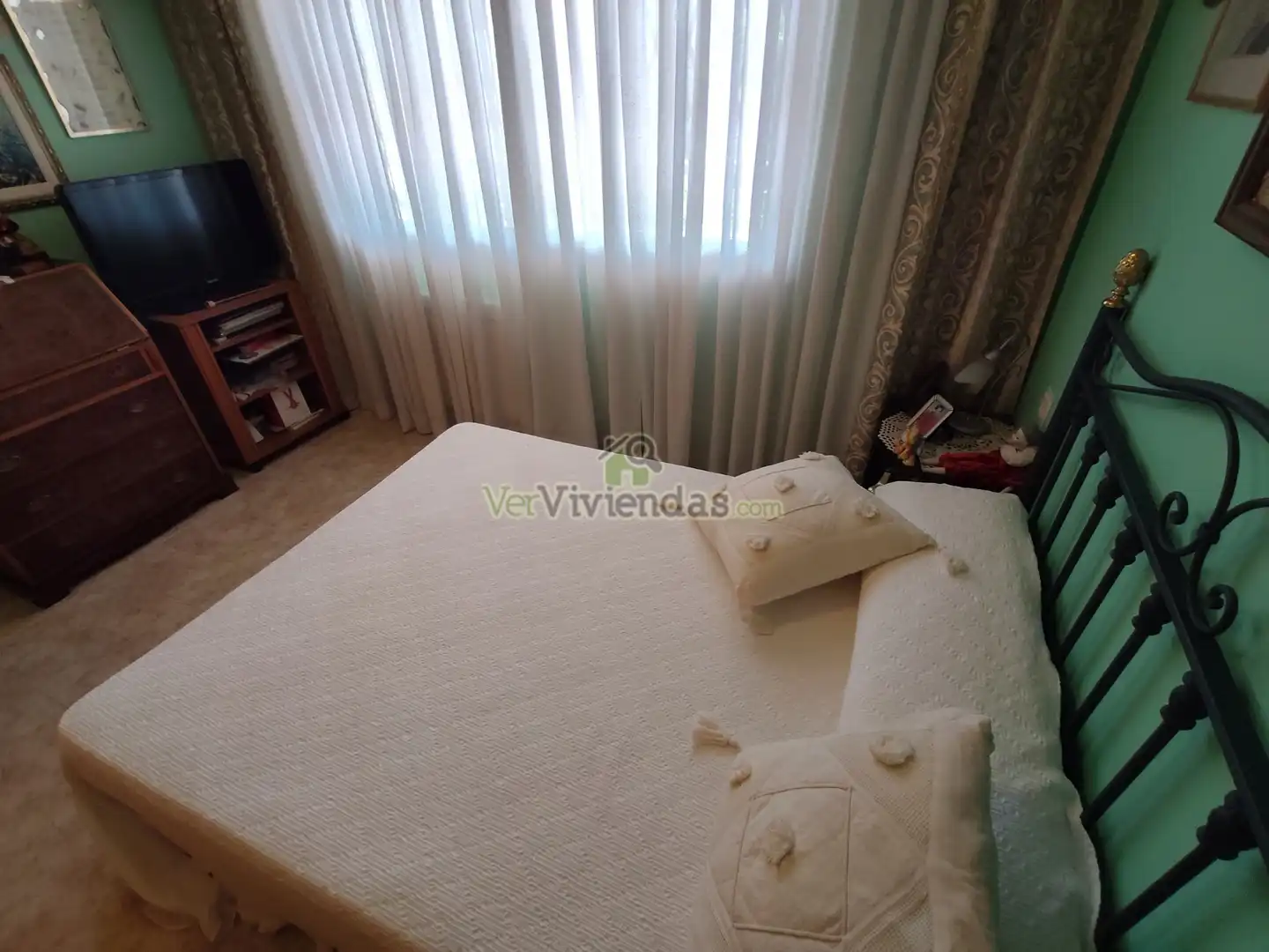 Habitación de Casa adosada en venta en Vallirana con Calefacción, Jardín privado y Terraza