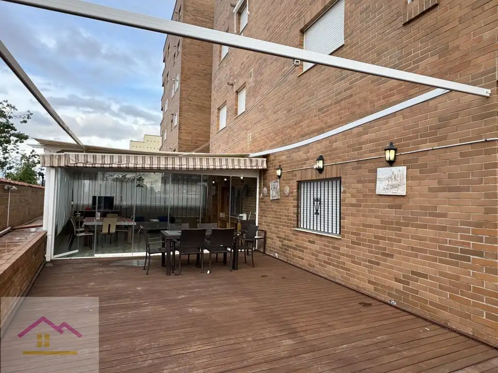 Planta baja en venta en Avenida Central, 34, Playa Coral -Torremar